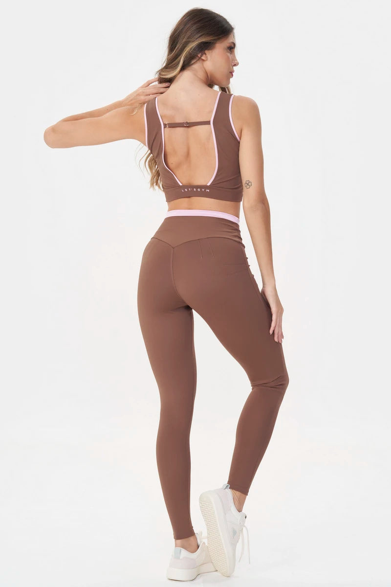 Conjunto Vibe Marrón